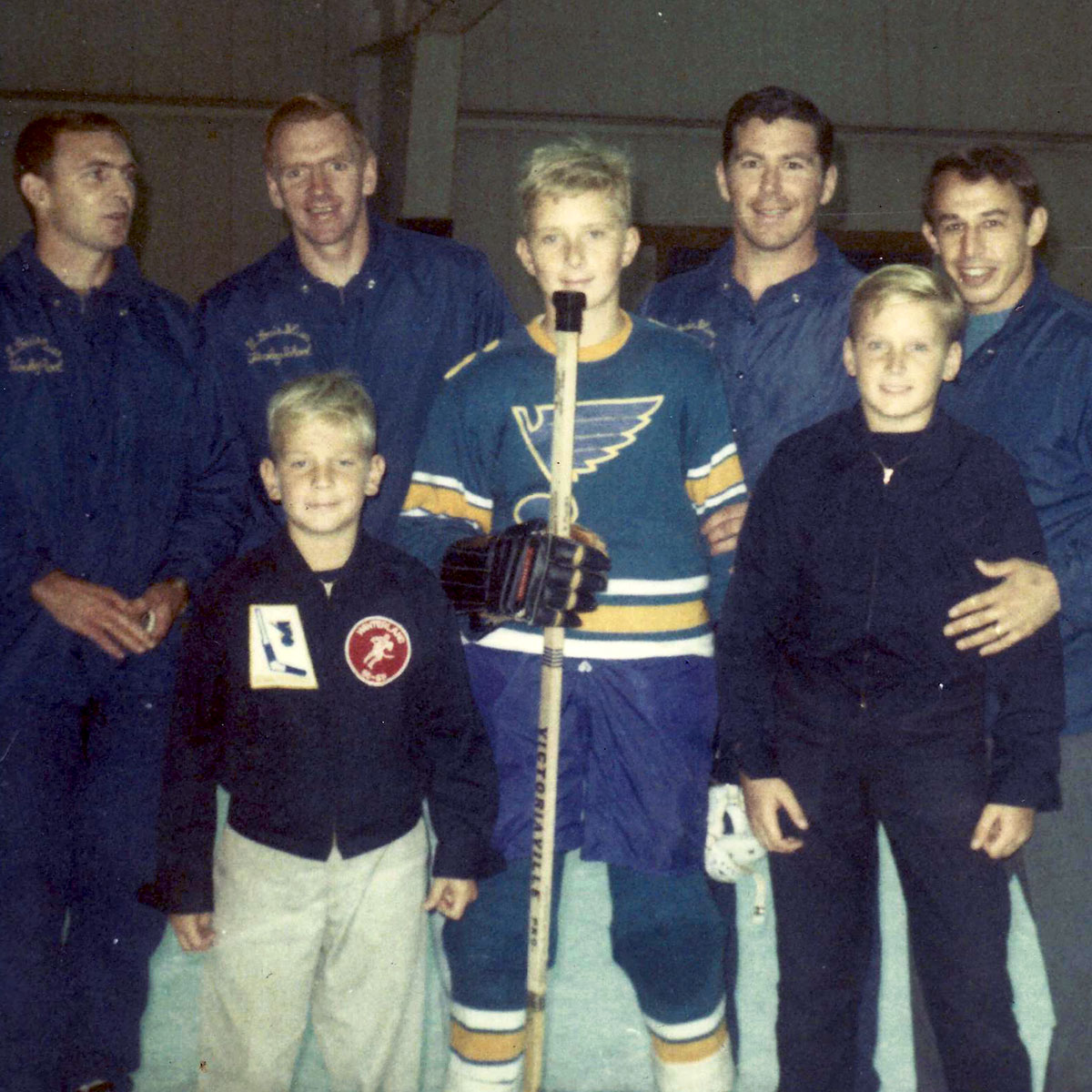 Young Kriegshauser Brothers with former St. Louis Blues players
